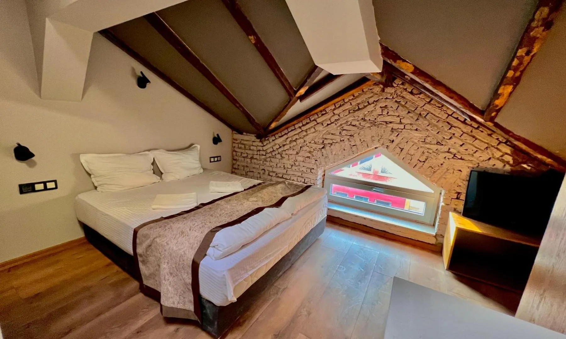 Just Home Varna Otel
