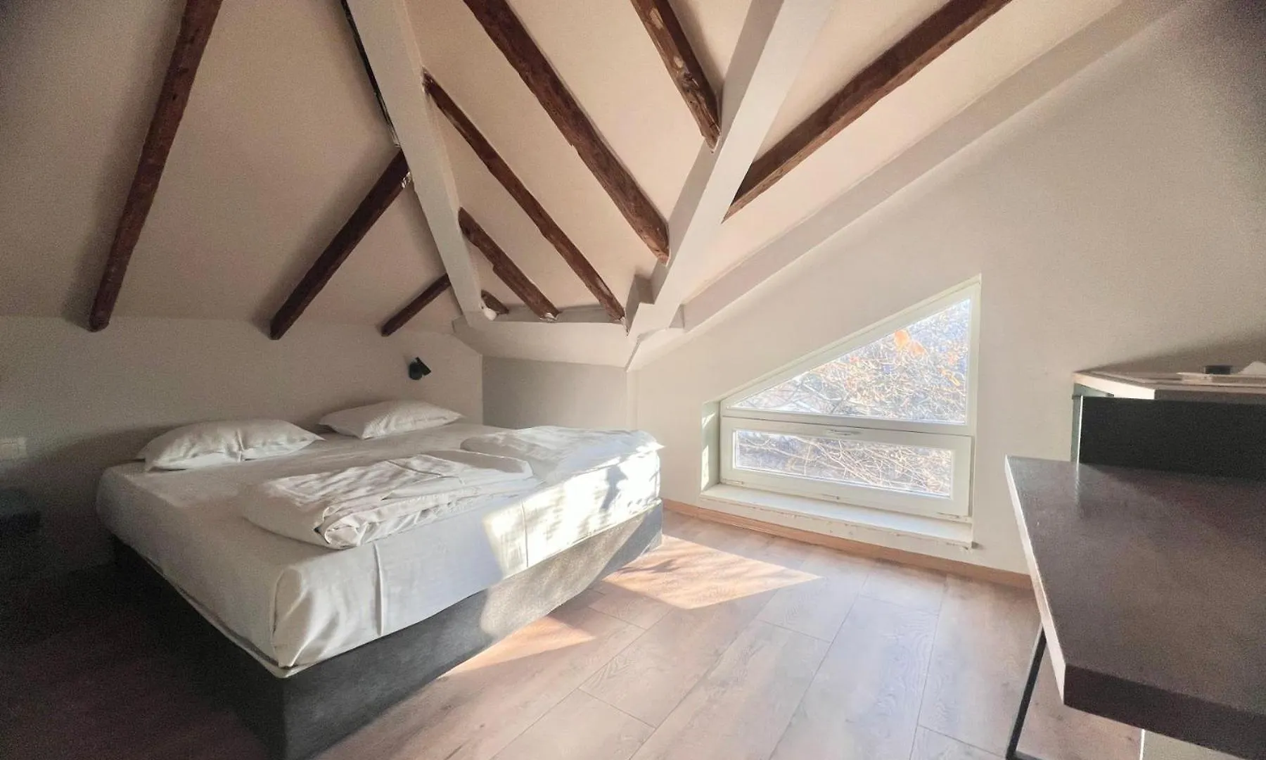 Just Home Varna Otel
