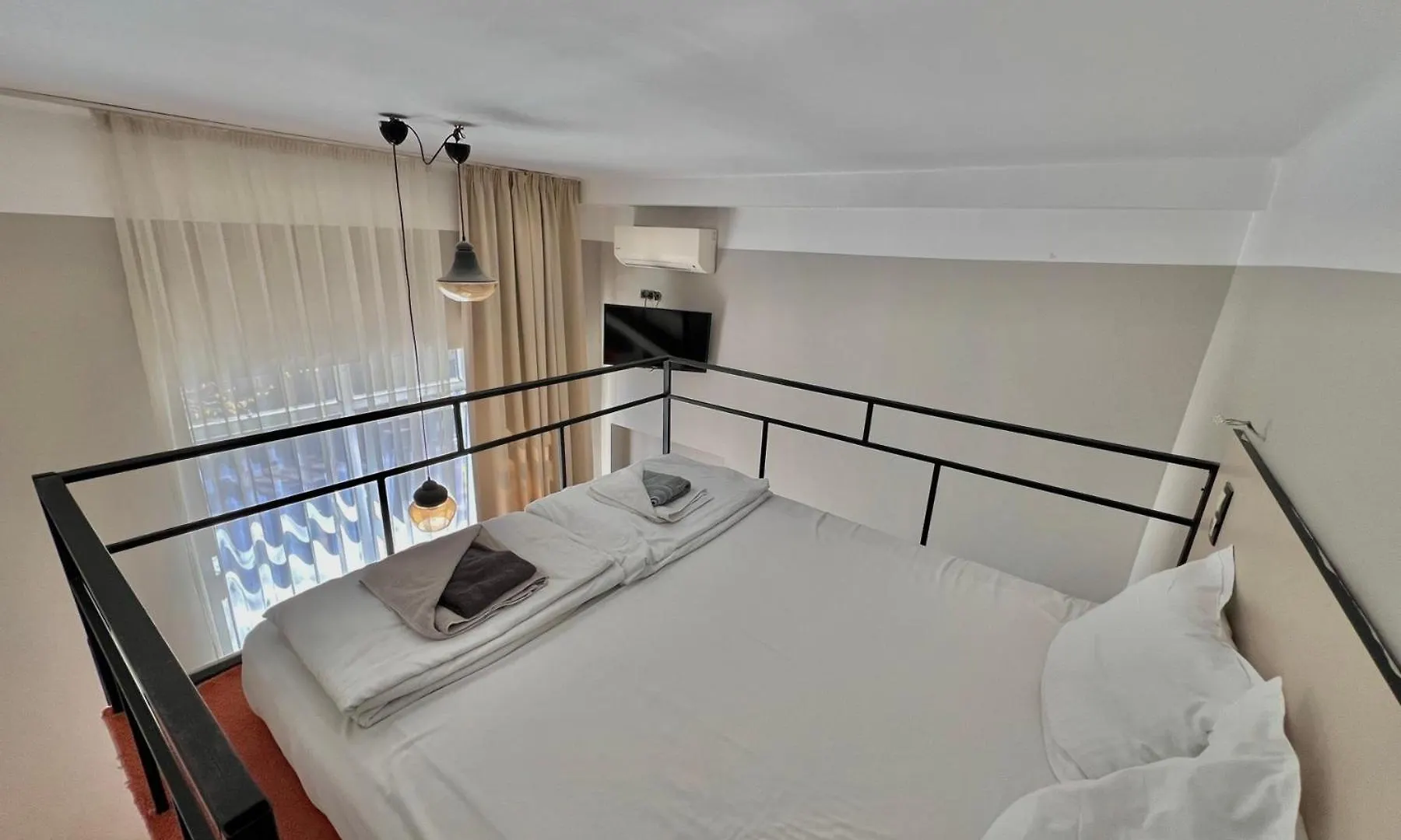 Just Home Varna Otel